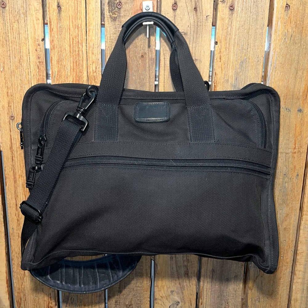 TUMI Slim Laptop Briefcase Bag Black Nylon Shoulder